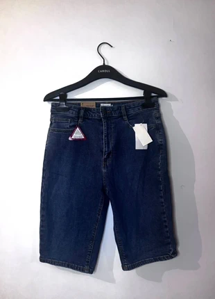 🩵 Short long / bermuda en jean neuf, marque: Kiabi, état: Neuf avec étiquette, taille: S / 36 / 8, 6,00 €, 7,00 € Protection acheteurs incluse