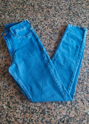 Jeans donna Denim H&M skinny regular, marke: H&M, zustand: Sehr gut, größe: S / 36 / 8, 4,99 €, 5,94 € inklusive Vinted-Käuferschutz