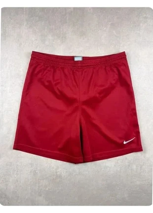 Nike Solo Swoosh Sports Shorts with Embroidered Logo and Elastic Waist | Red | Size M | Men, marque: Nike, état: Très bon état, taille: M, 14,70 €, 16,14 € Protection acheteurs incluse