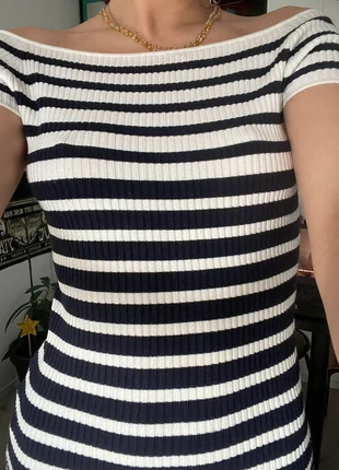 haut H&M rayures bleu foncées / noires , col bateau, marque: H&M, état: Bon état, taille: S / 36 / 8, 3,00 €, 3,85 € Protection acheteurs incluse