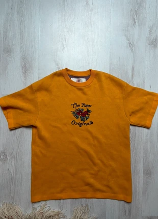 TNO T-shirt, merk: The New Originals, staat: Nieuw zonder prijskaartje, maat: S, € 95,00, € 100,45 inclusief Kopersbescherming