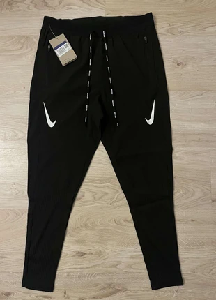 Nike AeroSwift Taille M correspond à du S, brand: Nike, condition: New with tags, size: S, €75.00, €79.45 includes Buyer Protection