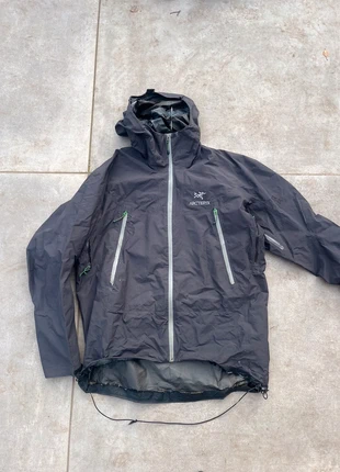 Veste Arc’teryx Bêta Lt noir gore-tex Paclite Shell | Xl homme, marca: Arc'teryx, estado: Satisfatório, tamanho: XL, €100.00, €105.70 inclui Proteção do Comprador