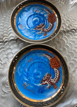Black friday. Set di piattini con drago raffigurato giapponesi, brand: JAPAN, condizioni: Ottime, €4.90, €5.85 include la Protezione acquisti