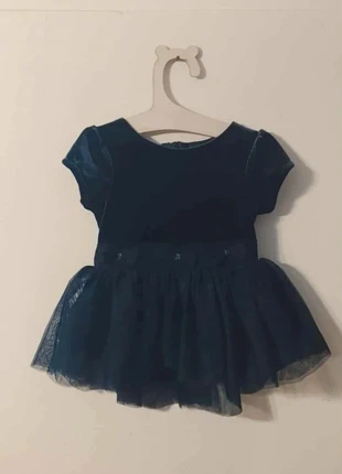 Magnifique robe de soirée Taille 3 mois, marque: Kiabi, état: Très bon état, taille: 1-3 mois / 56 cm, 3,00 €, 3,85 € Protection acheteurs (Pro) incluse