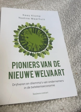 Boek Kees Klomp & Nadine Maarhuis - Pioniers van de nieuwe welvaart, estado: Novo sem etiquetas, €9.00, €10.15 inclui Proteção do Comprador