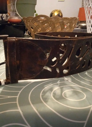 Ceinture large cuir ajouree, marque: Boheme, état: Neuf avec étiquette, taille: 95 cm, 10,00 €, 11,20 € Protection acheteurs incluse