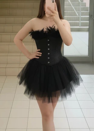 Robe bustier gothique noire à plumes et tulle – Taille S, brand: UmbraLace, condition: Very good, size: S / 36 / 8, €38.90, €41.55 includes Buyer Protection