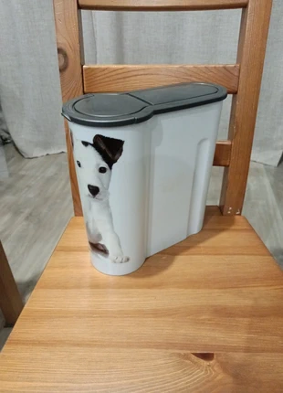 Boîte à croquettes, état: Bon état, 2,00 €, 2,80 € Protection acheteurs incluse