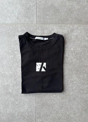 T-shirt Calvin Klein | Noir | Taille S, marque: Calvin Klein, état: Très bon état, taille: S, 6,00 €, 7,00 € Protection acheteurs incluse