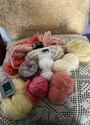 Lot de belles pelotes de laine, marque: LAINE, état: Très bon état, 10,00 €, 11,20 € Protection acheteurs incluse