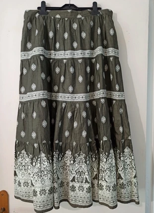 Damart Jupe vert kaki midi longue évasée à motif, marca: Damart, estado: Muy bueno, tamaño: XL / 42 / 14, 7,00 €, 8,05 € Protección al comprador incluida