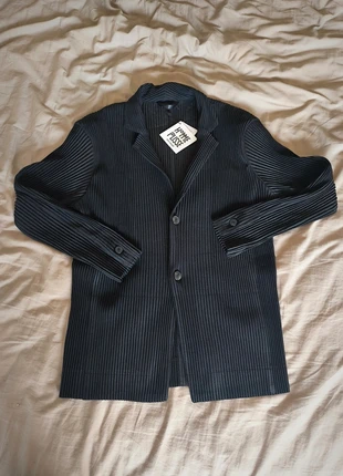 Veste Homme Plisse Pleated Issey Miyake Noir - FW24 - HP55JD201, merk: Pleats Please Issey Miyake, staat: Goed, maat: Universeel, € 99,00, € 104,65 inclusief Kopersbescherming