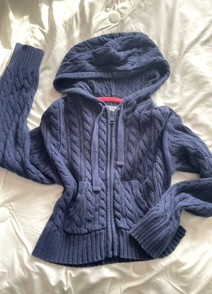 Comfy American Eagle knit zip up, brand: American Eagle, condition: Good, size: M / US 8-10, $30.00, $32.20 includes Buyer Protection