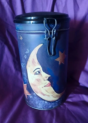 🌜 Scatola in latta Luna e Stelle, marke: Moon, zustand: Sehr gut, 13,00 €, 14,35 € inklusive Vinted-Käuferschutz