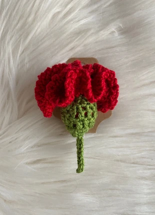 Cravo vermelho com alfinete em crochet, marca: Miminhos4all, estado: Nuevo sin etiquetas, 4,00 €, 4,90 € Protección al comprador Pro incluida