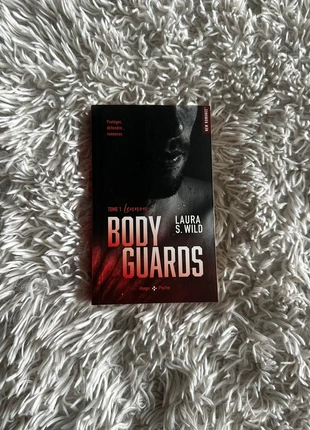 Livre new romance Body Guards de Laura S. Wild, état: Très bon état, 6,00 €, 7,00 € Protection acheteurs incluse