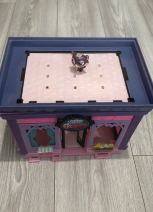 Littlest Pet Shop - Maison / Boutique + figurines LPS originale, marque: Littlest Pet Shop, état: Très bon état, taille: 5 ans / 110 cm, 35,00 €, 37,45 € Protection acheteurs incluse