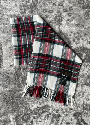 Écharpe Barbour blanche rouge laine scarf red white wool made in Scotland, brand: Barbour, condition: Very good, €25.00, €26.95 includes Buyer Protection Pro