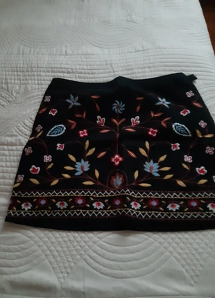 Jupe motif floraux, marque: Camaïeu, état: Très bon état, taille: XL / 42 / 14, 5,00 €, 5,95 € Protection acheteurs incluse