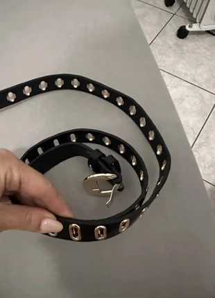 Ceinture cuir noir œillets dorés, marque: Vintage Love, état: Très bon état, taille: Ajustable, 32,00 €, 34,30 € Protection acheteurs (Pro) incluse