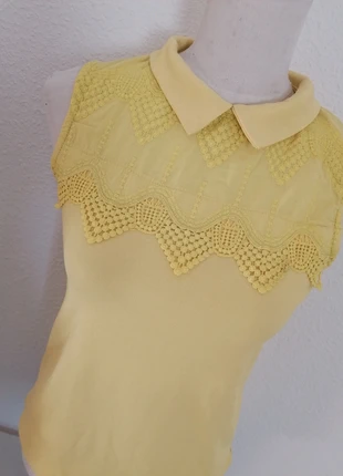 Blouse dentelle couleur jaune taille S =3€, brand: R&B, condizioni: Buone, taglia: S / IT 40 / EU 36, €3.00, €3.85 include la Protezione acquisti Pro