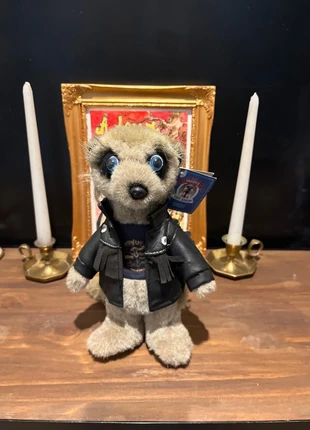 Peluche meekat  peluche vassily, brand: Meerkovo, condizioni: Nuovo con cartellino, taglia: 3 anni / 98 cm, €10.00, €11.20 include la Protezione acquisti