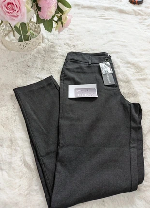 Pantalon femme marque Greepoint taille S couleur noir et fil multicolore, brand: Greenpoint, condizioni: Ottime, taglia: S / IT 40 / EU 36, €22.99, €24.84 include la Protezione acquisti Pro