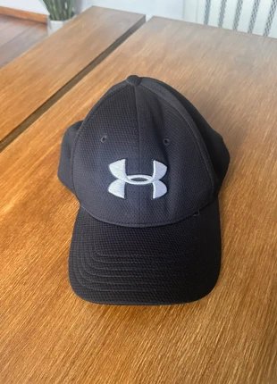 Under Armour black cap, brand: Under Armour, condition: Very good, size: One size, £2.50, £3.33 includes Buyer Protection