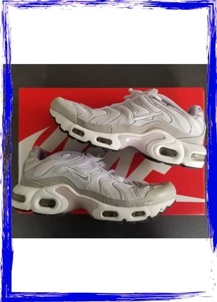 Nike TN blanches taille 38.5, marque: Nike, état: Satisfaisant, taille: 38.5, 22,00 €, 23,80 € Protection acheteurs incluse