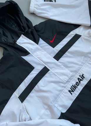 K-way imperméable Nike Air Windbreaker Noir/Blanc, brand: Nike Air, condition: Very good, size: S, €40.00, €42.70 includes Buyer Protection