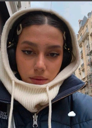 Cagoule crème, marca: Boutique Parisienne, estado: Muito bom, tamanho: Tamanho único, €10.00, €11.20 inclui Proteção do Comprador