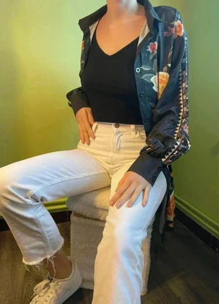 Jean taille haute blanc bershka, marke: Bershka, zustand: Neu, größe: XS / 34 / 6, 6,99 €, 8,04 € inklusive Vinted-Käuferschutz