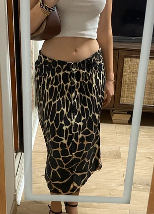 Jupe midi imprimé animalier Roberto Cavalli – taille S (36), brand: Roberto Cavalli, condition: Very good, size: S / 36 / 8, €90.00, €95.20 includes Buyer Protection