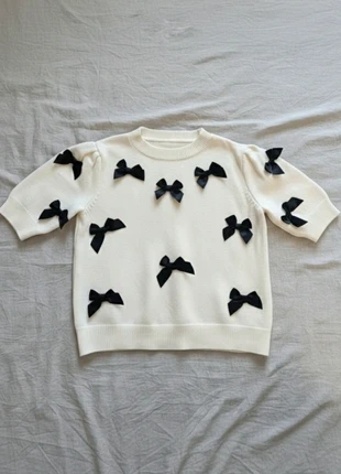 Pull Blanc Style Cute Fairycore Noeuds Noirs Doux Esthétique Manche Courte, brand: Vintage Dressing, condition: Very good, size: M / 38 / 10, €49.99, €53.19 includes Buyer Protection