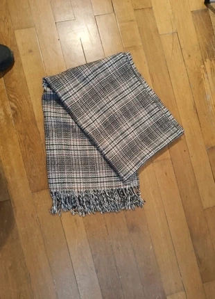 Belle grande écharpe dressing vintage, brand: Vintage Dressing, condizioni: Ottime, €8.00, €9.10 include la Protezione acquisti Pro