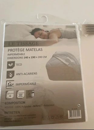 Protège matelas 140x200cm, marque: Confort, état: Neuf avec étiquette, taille: Double (120-140 x 190-200 cm), 14,00 €, 15,40 € Protection acheteurs incluse