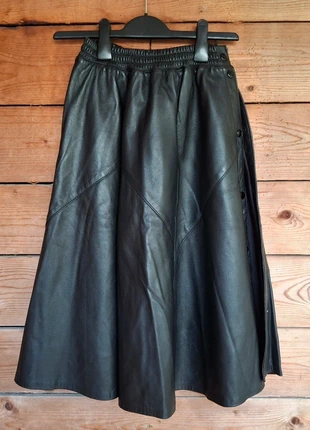 Jupe cuir agneau vintage, marque: Paul Donato, état: Très bon état, taille: L / 40 / 12, 55,00 €, 58,45 € Protection acheteurs incluse