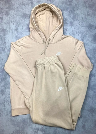 Ensemble survêtement Nike beige taille L pantalon jogging et sweat à capuche mixte, marque: Nike, état: Très bon état, taille: L, 45,00 €, 47,95 € Protection acheteurs (Pro) incluse