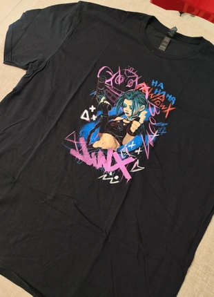 T-shirt XXL Jinx • Eroina esplosiva manga / LoL • gildan 100% cotone, marque: Gildan, état: Très bon état, taille: XXL, 15,00 €, 16,45 € Protection acheteurs incluse