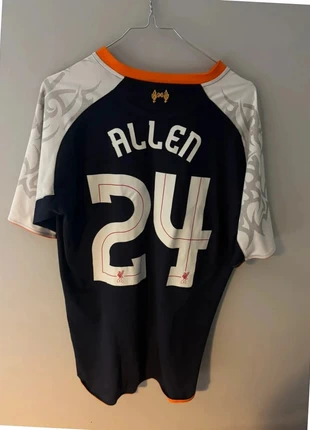 Shirt Liverpool 2012 Third #24 Allen, brand: Warrior, condizioni: Ottime, taglia: M, €54.95, €58.40 include la Protezione acquisti Pro