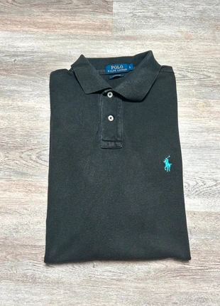 Polo manche courte Ralph Lauren couleur noir logo bleu taille L en très bon état, marque: Ralph Lauren, état: Très bon état, taille: L, 25,00 €, 26,95 € Protection acheteurs (Pro) incluse
