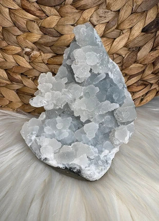Apophyllite sur calcédoine, brand: Mineralogie, condition: Very good, €45.00, €47.95 includes Buyer Protection