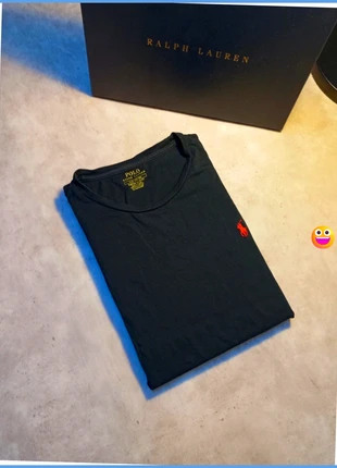 T-shirt Tee shirt Ralph Lauren noir logo brodé rouge pour homme taille L en très bon état, marca: Ralph Lauren, estado: Muito bom, tamanho: L, €20.00, €21.70 inclui Proteção do Comprador Pro