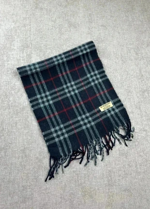 Écharpe Burberry bleu marine, merk: Burberry, staat: Heel goed, € 45,00, € 47,95 inclusief Kopersbescherming Pro