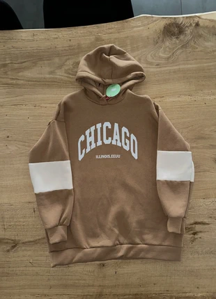 Pull Femme oversize floqué Chicago camel & blanc – molleton chaud hiver, marque: sans marque, état: Neuf avec étiquette, taille: XXXL / 46 / 18, 22,00 €, 23,80 € Protection acheteurs incluse