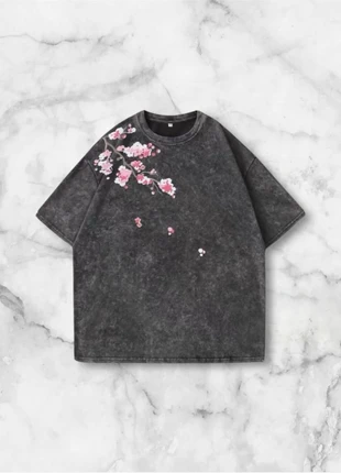 T-shirt noir délavé M motif fleur de cerisier imprimé – asiatique streetwear oversize vintage, merk: y2k, staat: Heel goed, maat: M, € 25,00, € 26,95 inclusief Kopersbescherming Pro