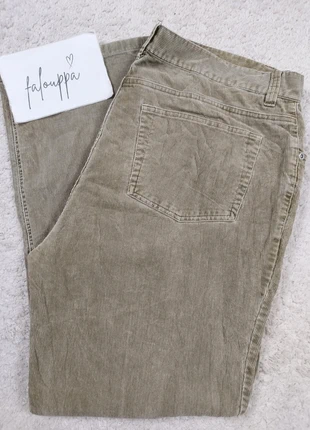 Pantalon velour côtelé kaki femme, vintage corduroy, très bon état , taille 🇫🇷 48, brand: Vintage Dressing, condizioni: Ottime, taglia: 4XL / IT 52 / EU 48, €14.00, €15.40 include la Protezione acquisti Pro