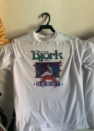 Björk '1993 White Retrostyle Shirt Camiseta, marque: Retro Bjork, état: Très bon état, taille: M / 38 / 10, 32,00 €, 34,30 € Protection acheteurs incluse
