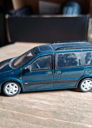 1:43 Opel Sintra, merk: Opel, staat: Heel goed, maat: Prematuur, tot 44 cm, € 6,50, € 7,53 inclusief Kopersbescherming